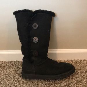 Tall black uggs
